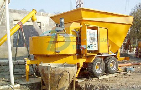 Mini mobile concrete mixing plant