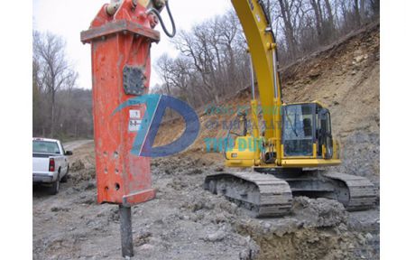 Hydraulic breaker