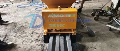 SẢN XUẤT MÁY ĐÚC BÊ TÔNG SẴN TẠI HỒ CHÍ MINH - MÁY ĐÚC CỘT BÊ TÔNG CHỮ H