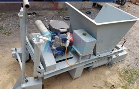 Asphalt curb Extruder