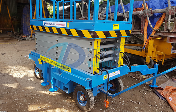 Mobile Scissor lift